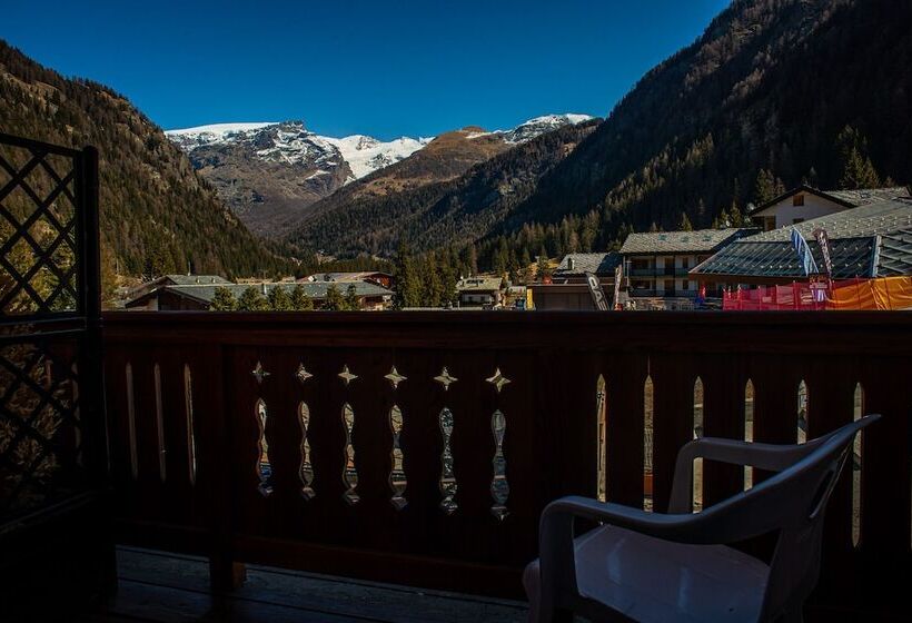 ホテル De Champoluc