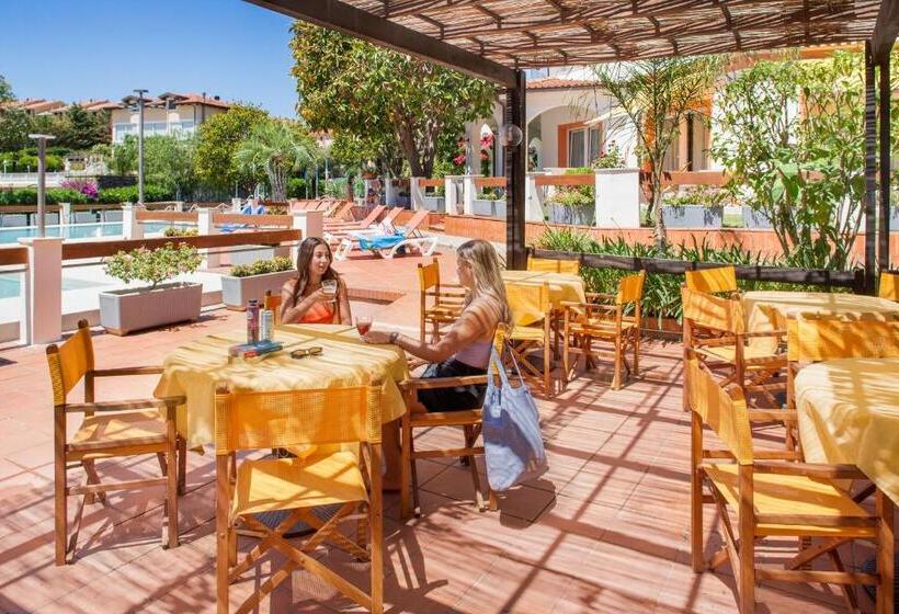 酒店 Diano Sporting Apartments