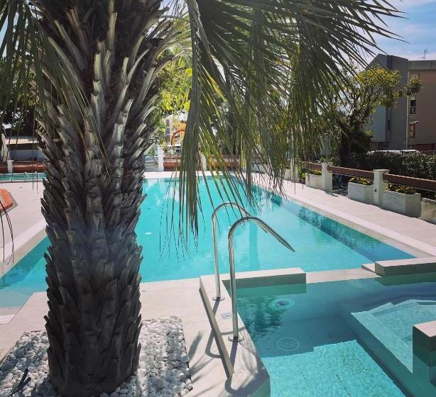 酒店 Diano Sporting Apartments