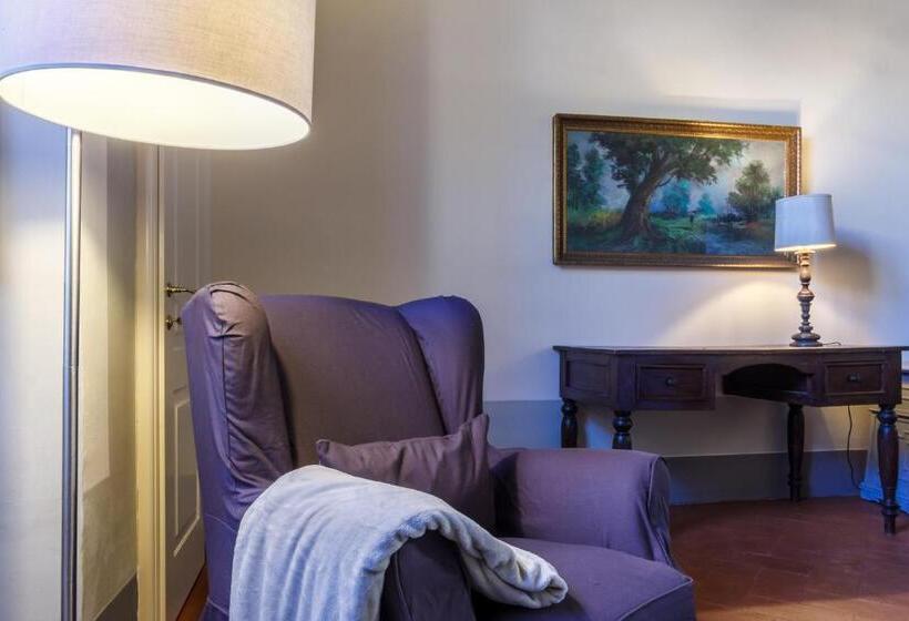 هتل Dimora Storica Palazzo Puccini