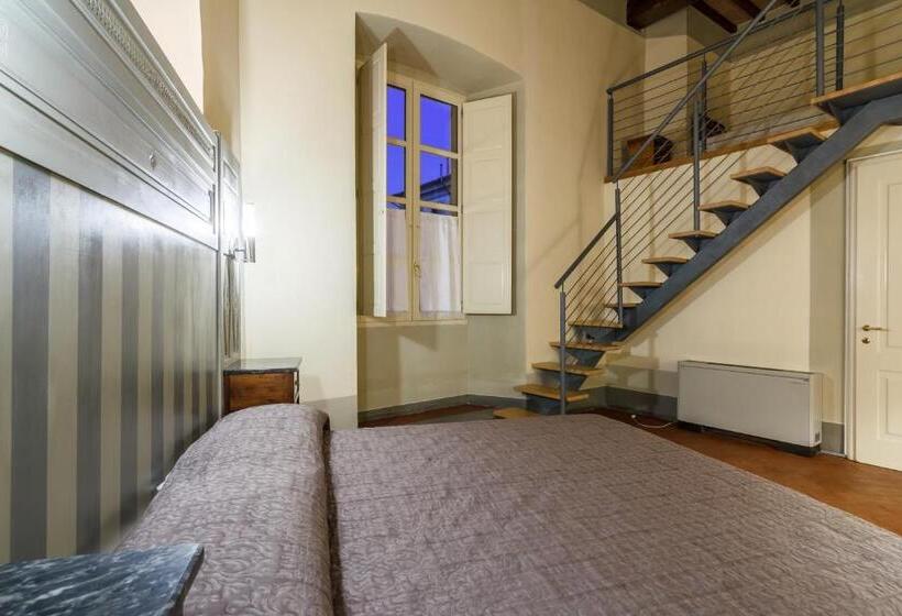 هتل Dimora Storica Palazzo Puccini