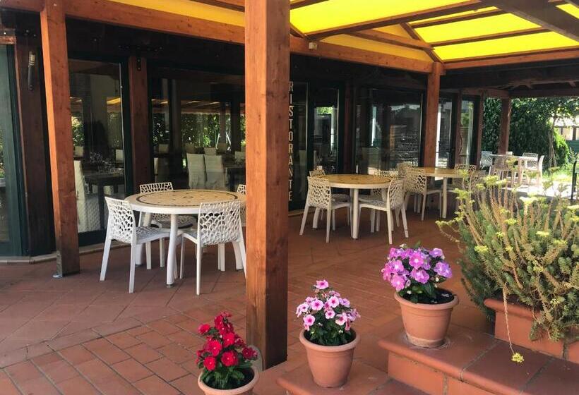 فندق Duca Della Corgna