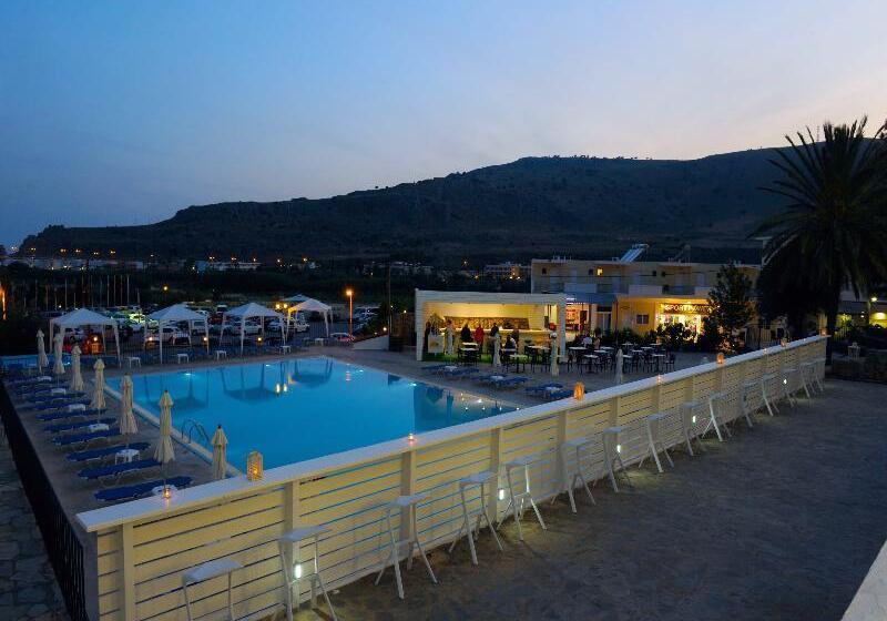 هتل Ellia Resort
