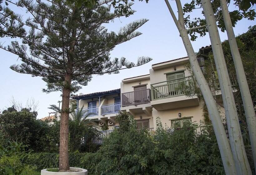 호텔 Elpida Village