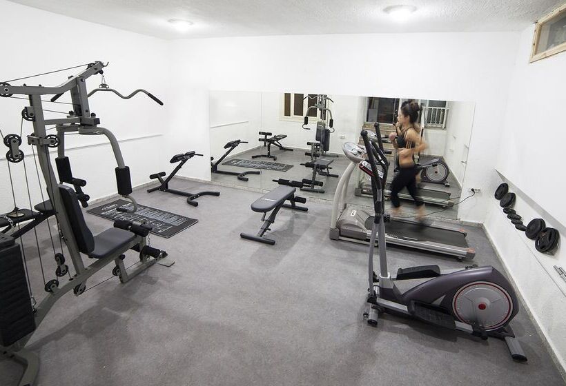 호텔 Elpida Village