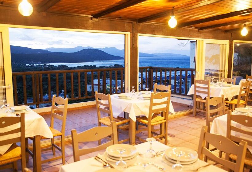 호텔 Elpida Village