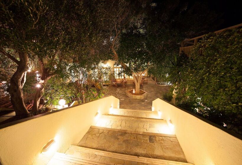 호텔 Elpida Village