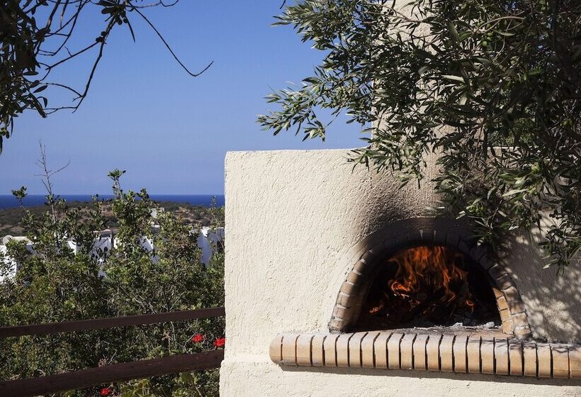 호텔 Elpida Village