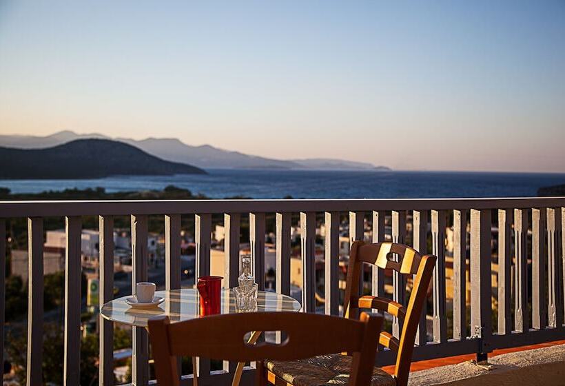 호텔 Elpida Village