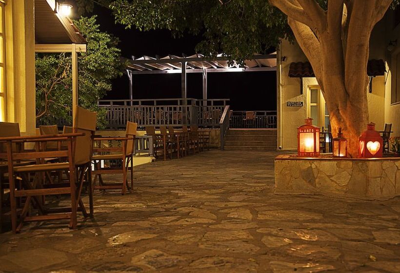 호텔 Elpida Village