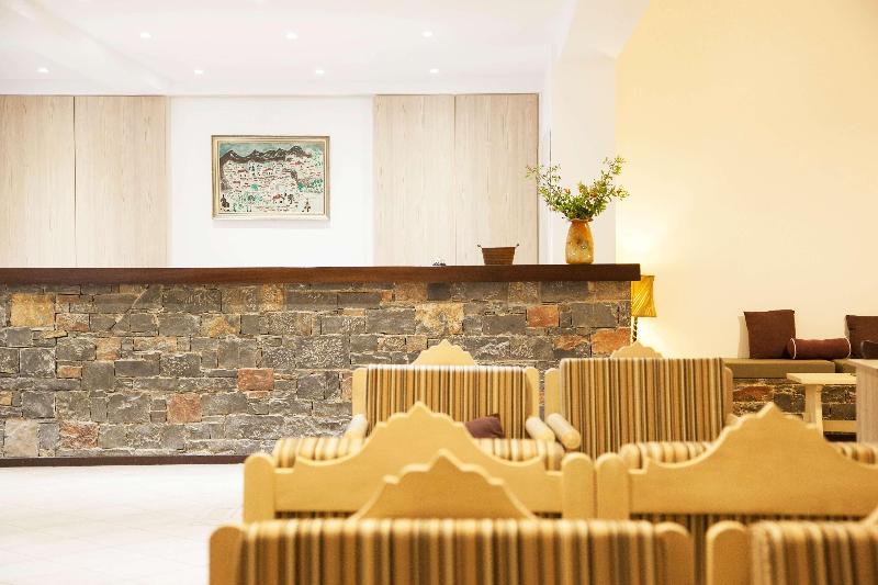 호텔 Elpida Village