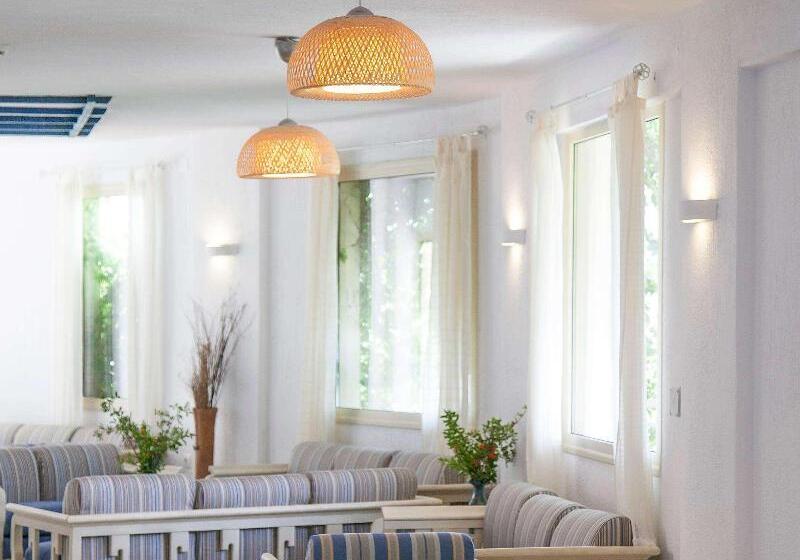 호텔 Elpida Village