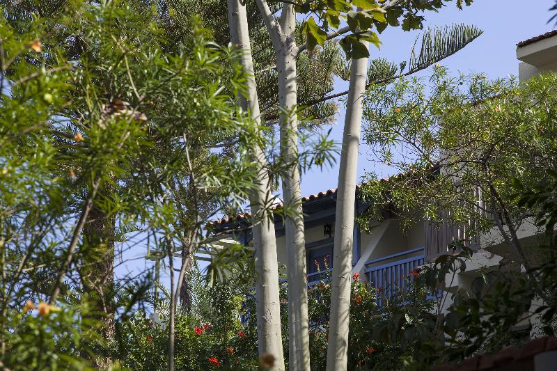 호텔 Elpida Village