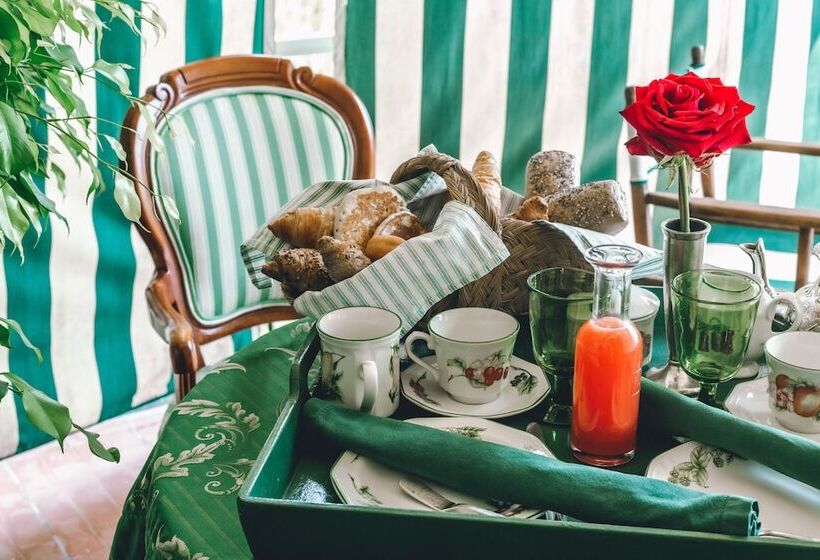 فندق Eveline Portosole