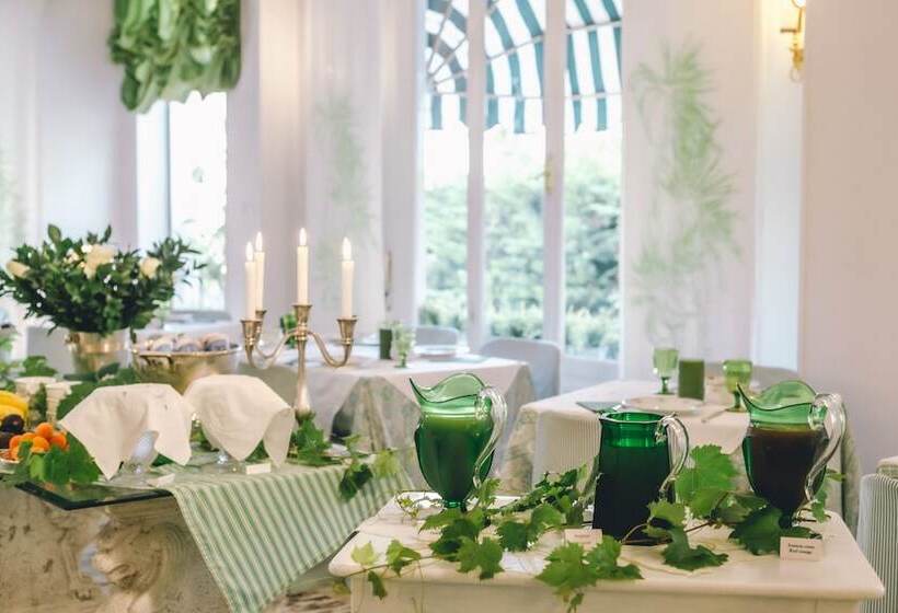 فندق Eveline Portosole