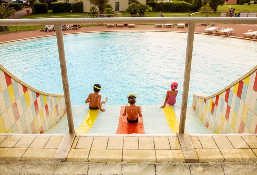 בית מלון כפרי Gitavillage California