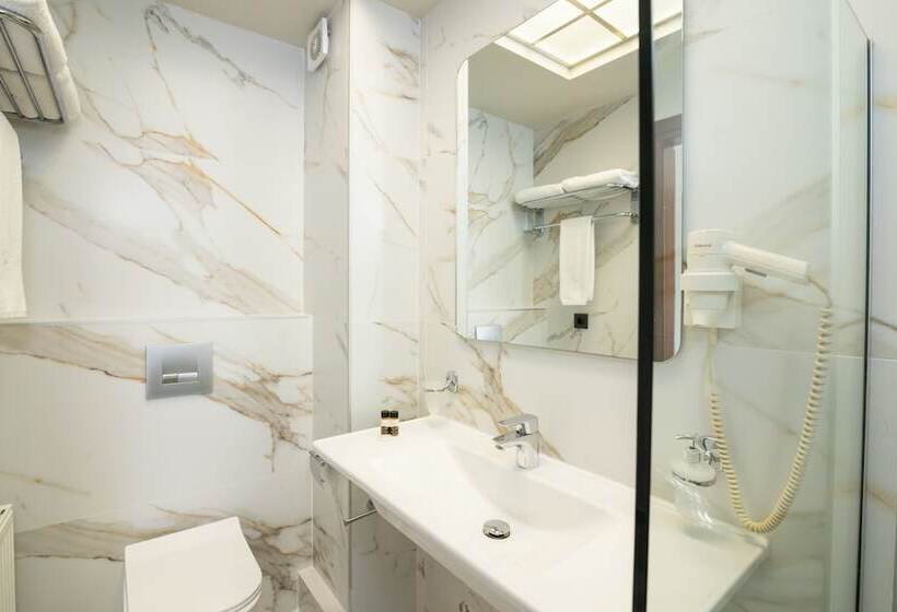 Heaven Hotel Thessaloniki Airport