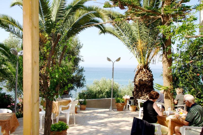 Отель Horizon Beach