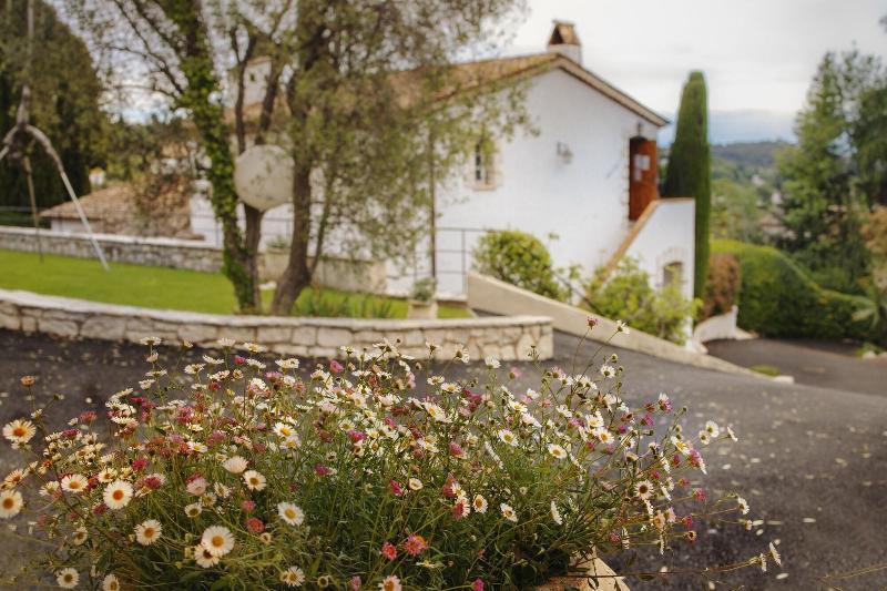 هتل Hôtel & Restaurant Alain Llorca