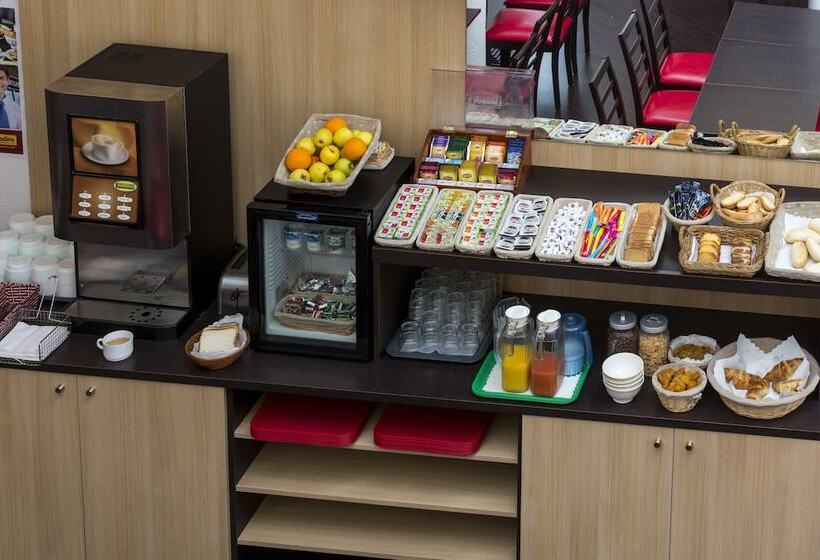 בית מלון כפרי Initial By Balladins Bethune