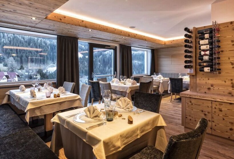 בית מלון כפרי Interski