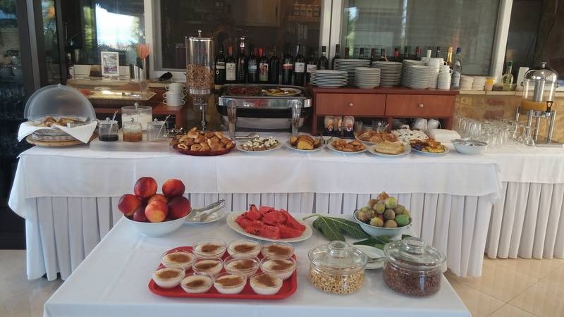 בית מלון כפרי Irida Beach Resort Suites