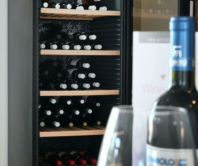 בית מלון כפרי Kirki Village   Adults Only