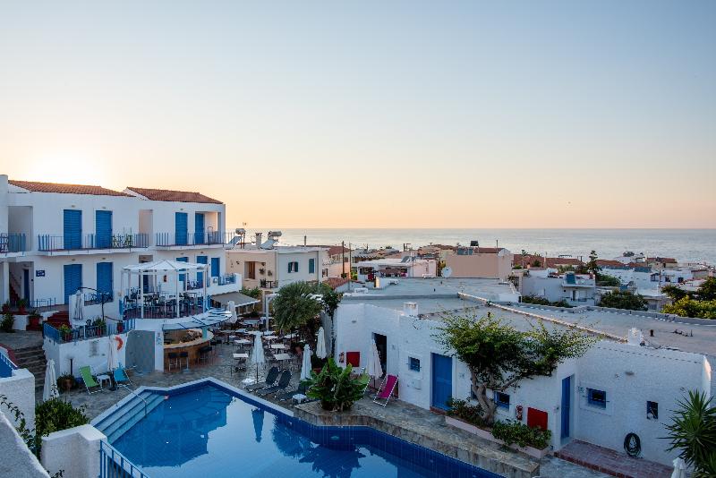 בית מלון כפרי Kirki Village   Adults Only