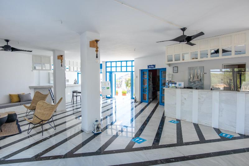 בית מלון כפרי Kirki Village   Adults Only