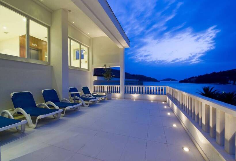 בית מלון כפרי Korkyra