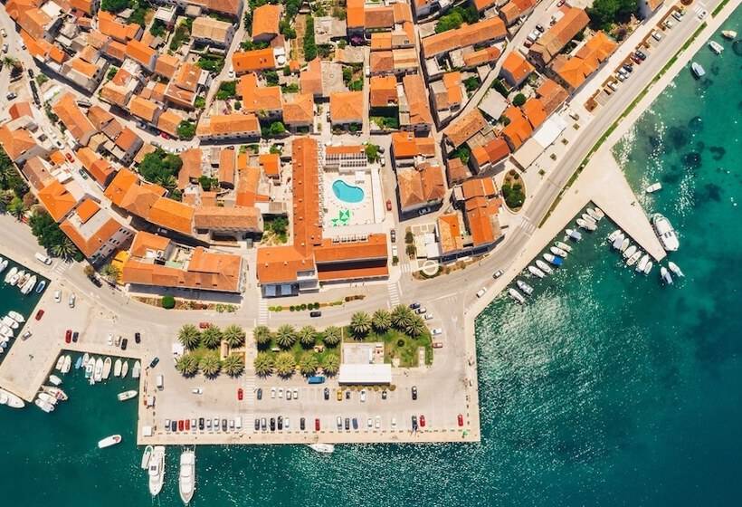 בית מלון כפרי Korkyra