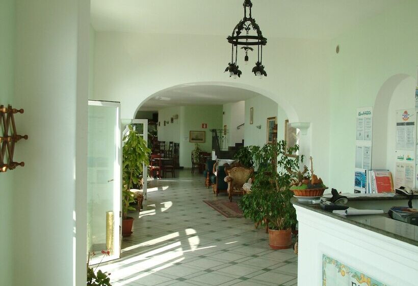 ホテル La Ginestra