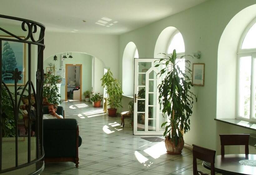 ホテル La Ginestra