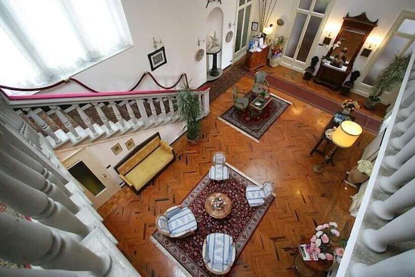 هتل La Velacastello Il Rifugio