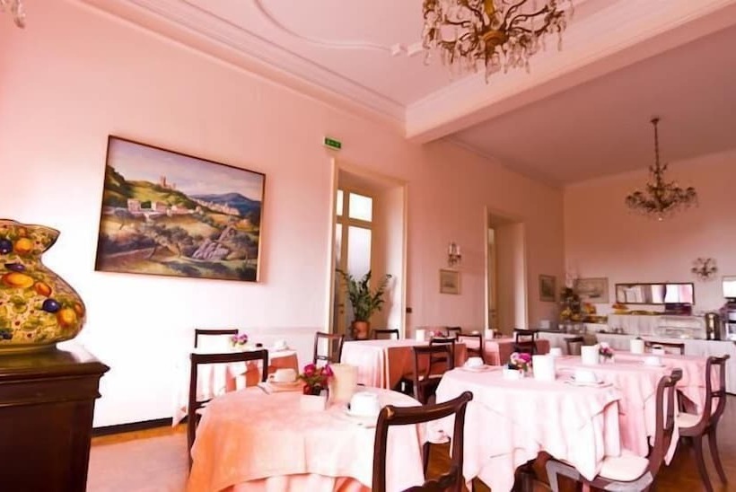 酒店 La Velacastello Il Rifugio