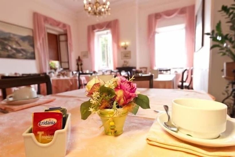 酒店 La Velacastello Il Rifugio