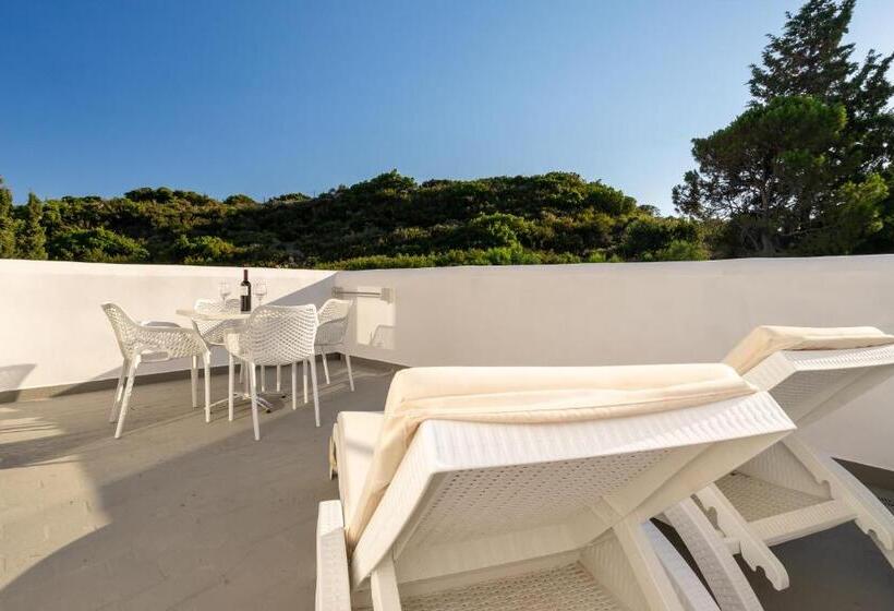 Отель Ladiko Suites Faliraki