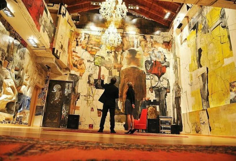 هتل Leventis Art Suites