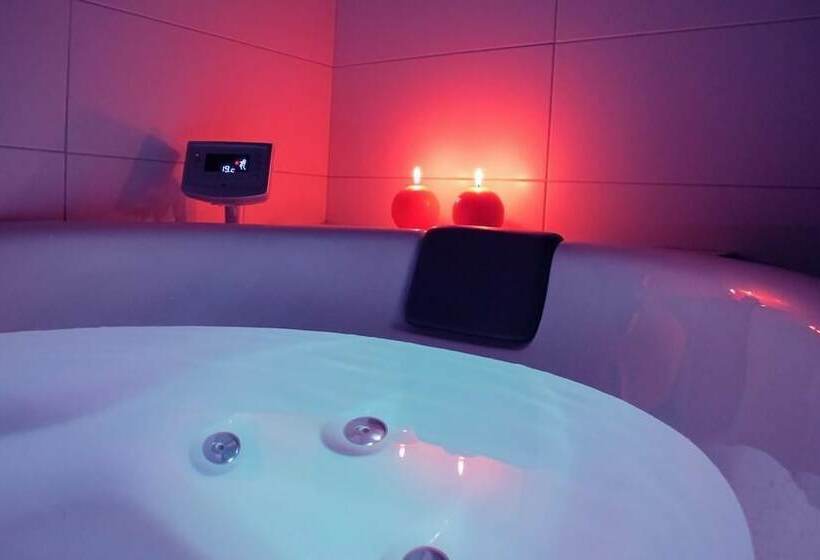 فندق Leventis Art Suites