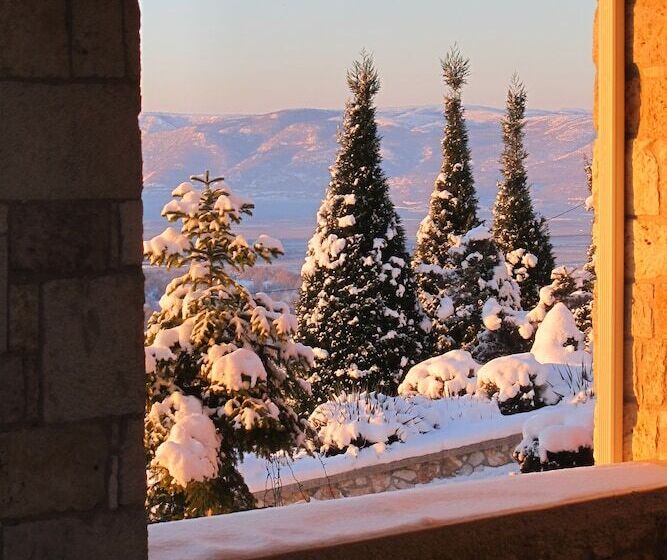 فندق Leventis Art Suites