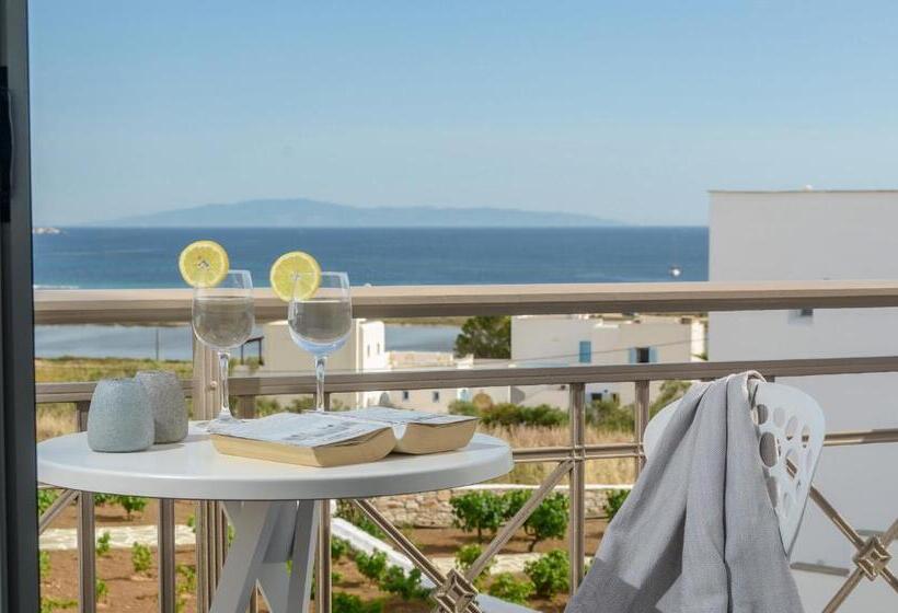 ホテル Lianos Village