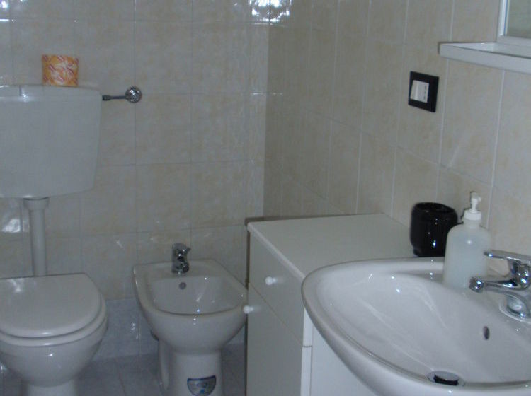 בית מלון כפרי Lunezia Resort