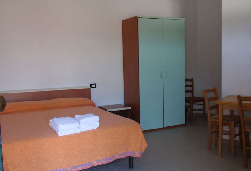 בית מלון כפרי Lunezia Resort