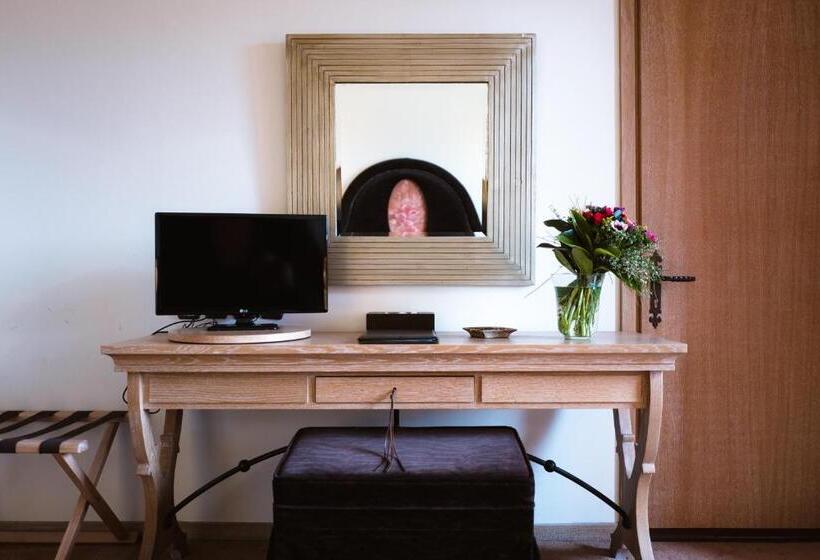 فندق Mainalon Resort