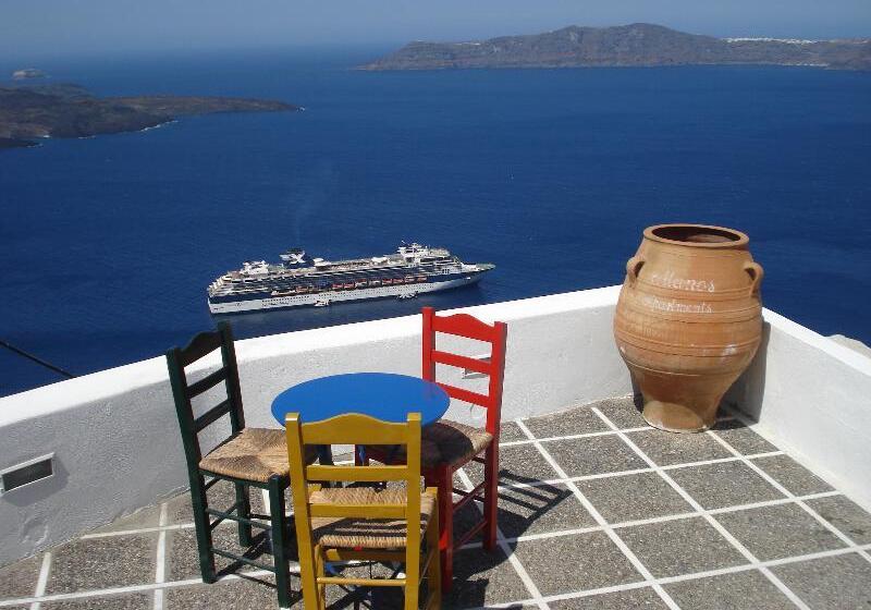 فندق Manos Small World