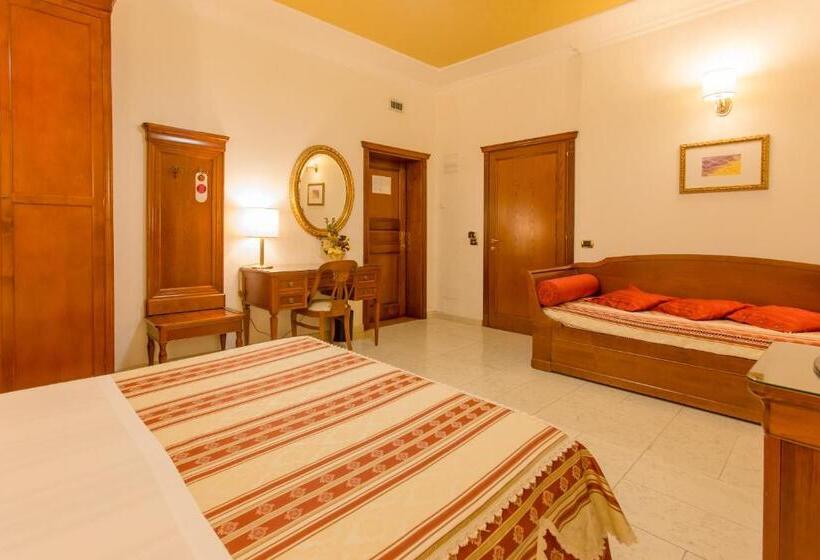 בית מלון כפרי Mariano Iv Palace