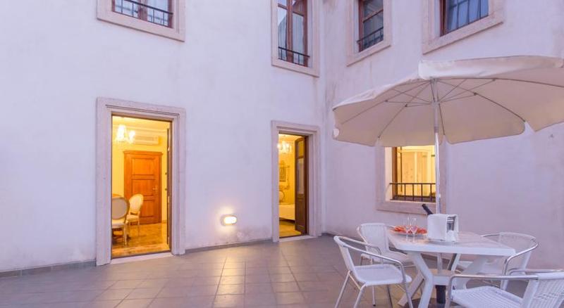 בית מלון כפרי Mariano Iv Palace