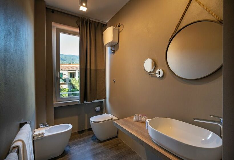 Отель Marina Garden