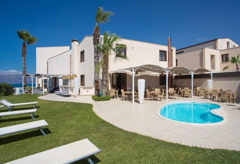 Отель Marina Holiday & Spa