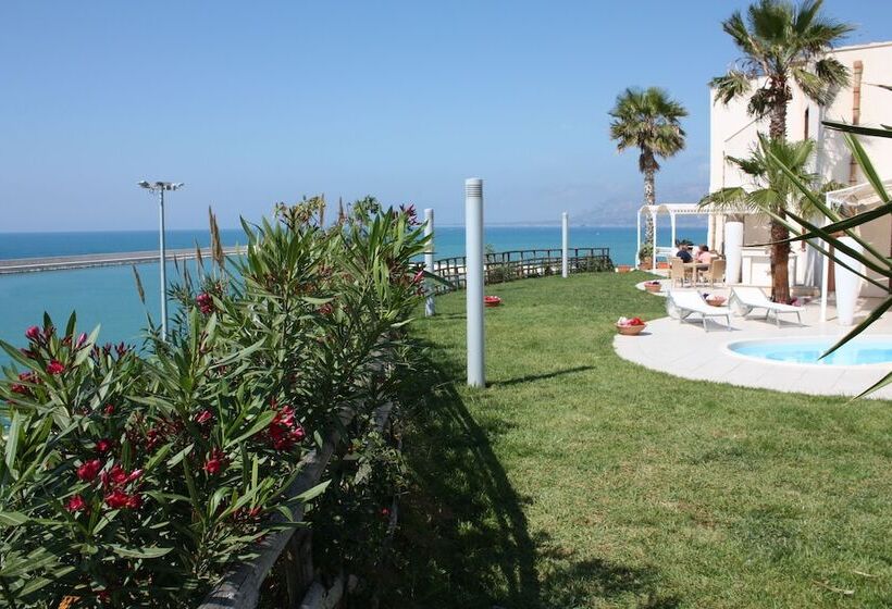 Отель Marina Holiday & Spa